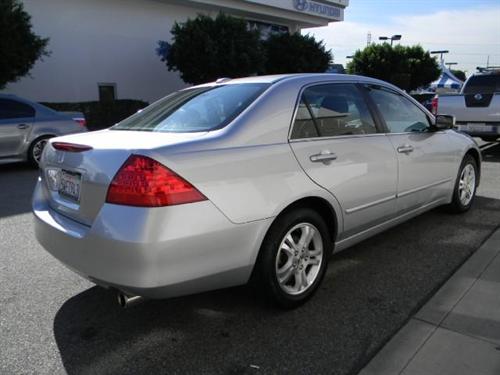 Honda Accord 2006 photo 1