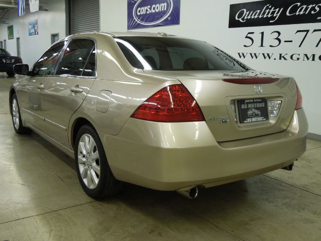 Honda Accord 2006 photo 1
