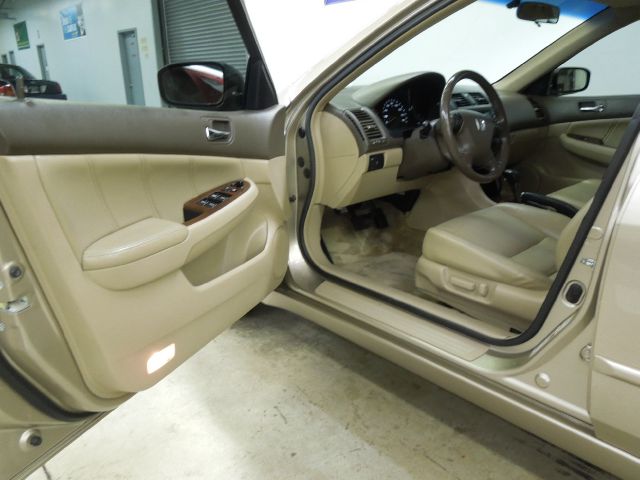 Honda Accord 2006 photo 2