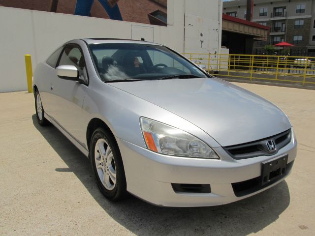 Honda Accord 2006 photo 2