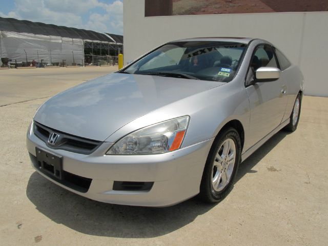 Honda Accord 2006 photo 4