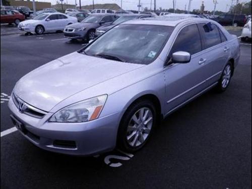 Honda Accord 2006 photo 2
