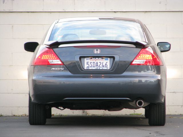 Honda Accord 2006 photo 1