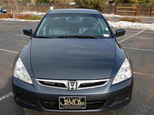 Honda Accord 2006 photo 2