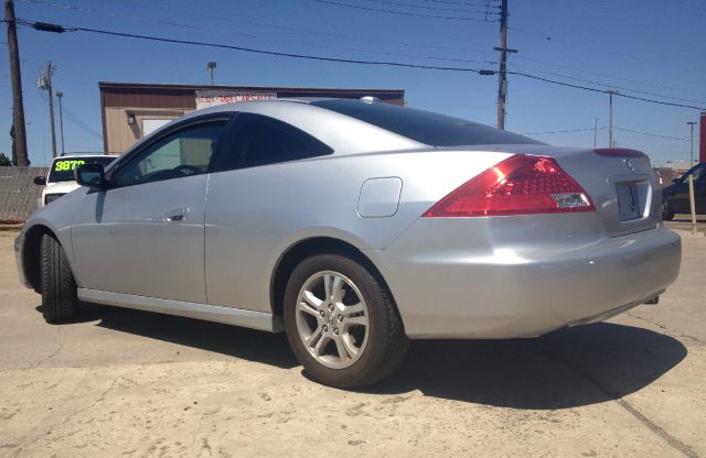 Honda Accord 2dr Reg Cab 120.5 WB Coupe