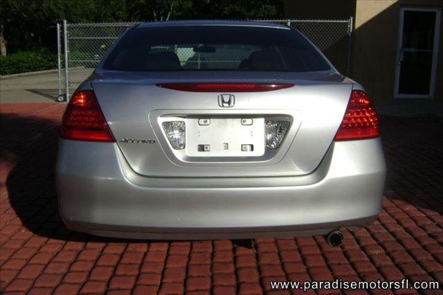 Honda Accord 2006 photo 3