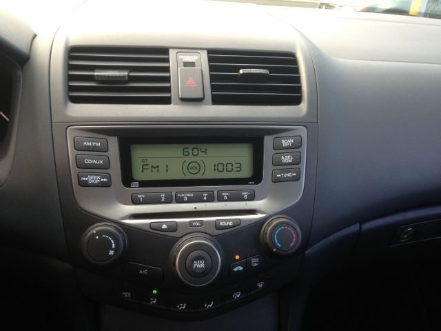 Honda Accord 2006 photo 2