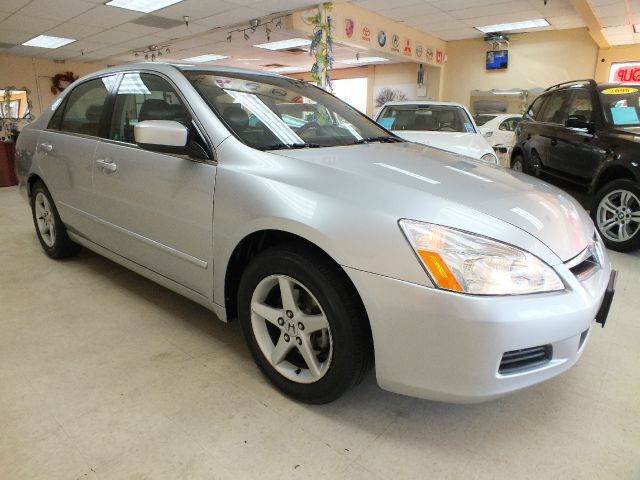 Honda Accord 2006 photo 2