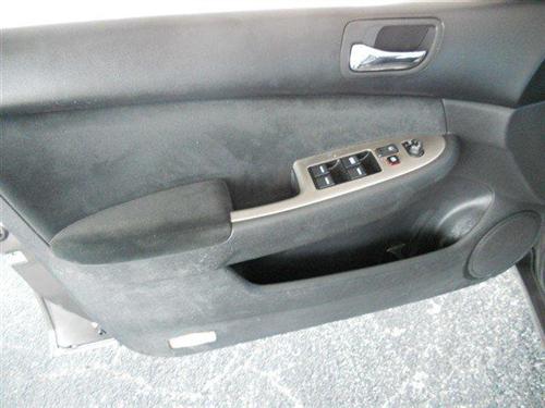 Honda Accord 2006 photo 4