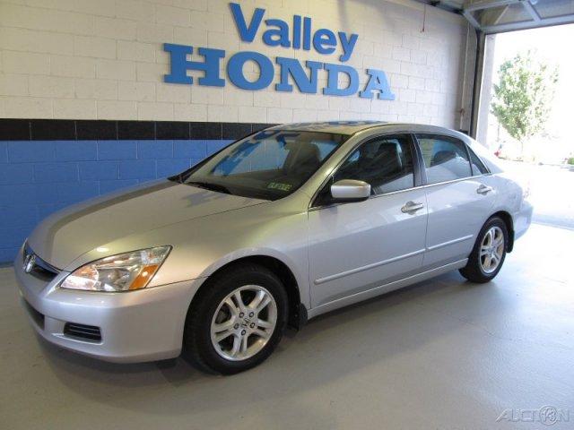 Honda Accord 4WD Supercrew Styleside 5-1/2 Ft Box FX4 4x4 Truck Sedan