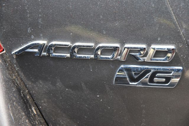 Honda Accord 2006 photo 1