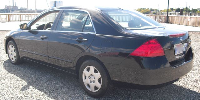 Honda Accord 2006 photo 2