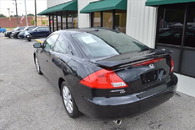 Honda Accord 2006 photo 2