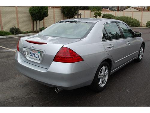 Honda Accord 2006 photo 3