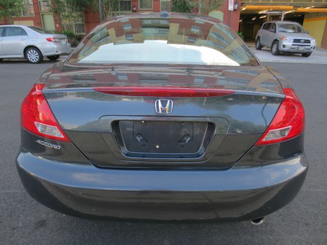 Honda Accord 2006 photo 4