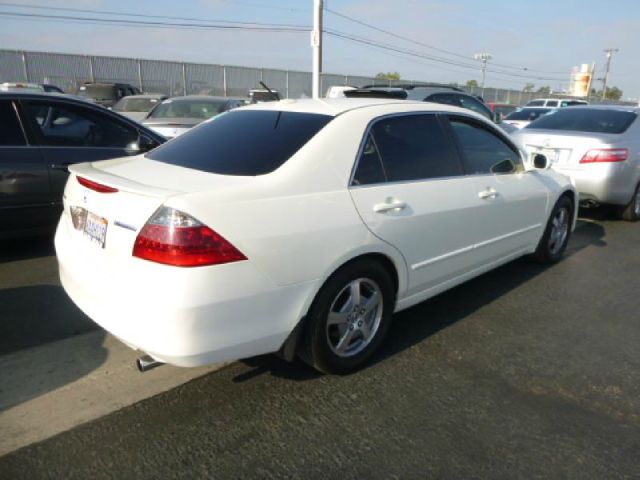 Honda Accord 2006 photo 2