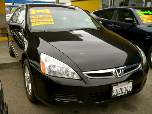 Honda Accord 2006 photo 1