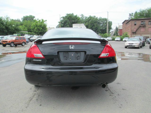 Honda Accord 2006 photo 2