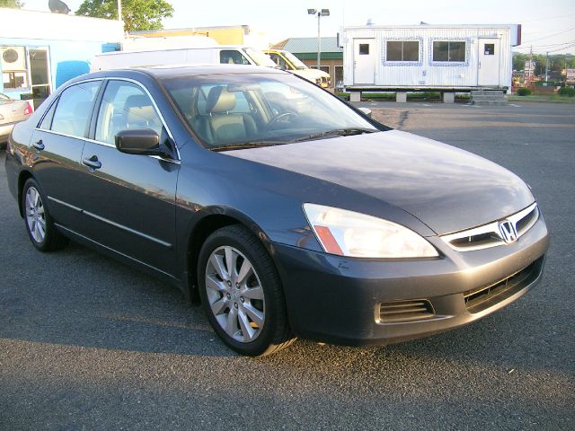 Honda Accord 2006 photo 2