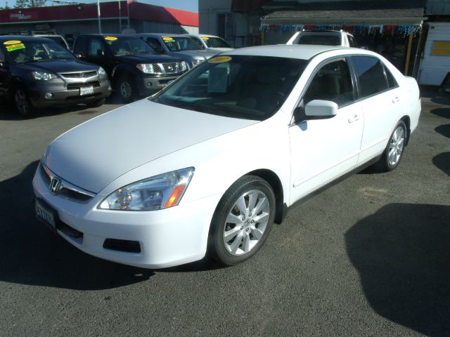 Honda Accord SLT Quad Cab4x4 Sedan
