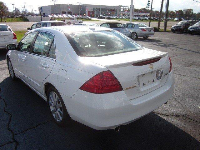 Honda Accord 2007 photo 2