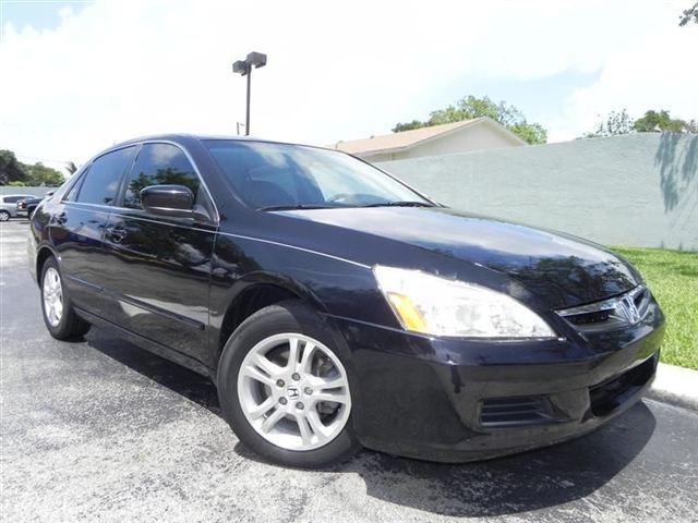 Honda Accord 2WD SLT Sedan