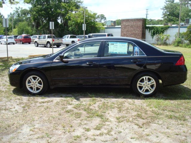 Honda Accord 2007 photo 2