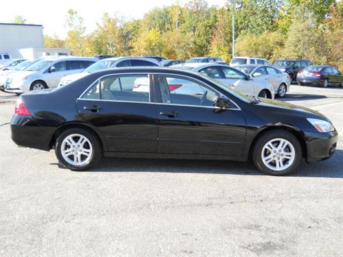 Honda Accord 2007 photo 2