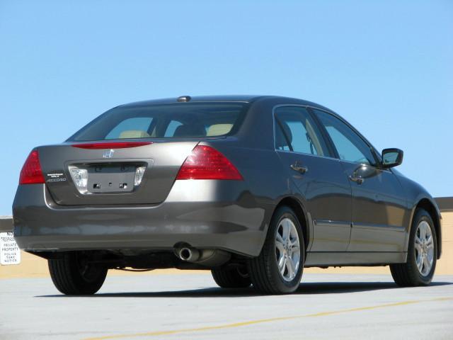 Honda Accord 2007 photo 1