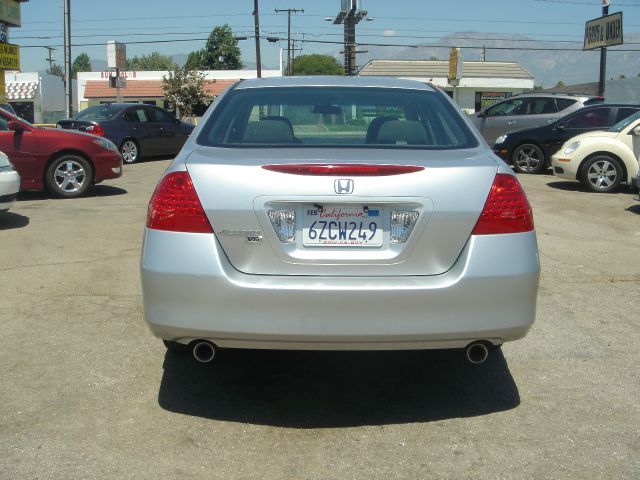 Honda Accord XLS Popular 2WD Sedan