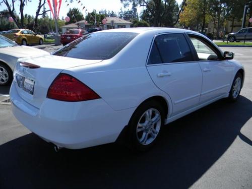 Honda Accord 2007 photo 3