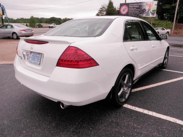 Honda Accord 2007 photo 2