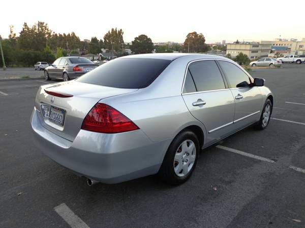 Honda Accord 2007 photo 2