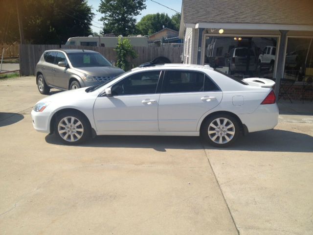 Honda Accord 2011 Toyota Limited Sedan