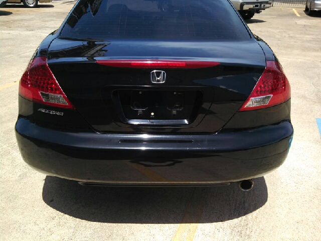 Honda Accord 2007 photo 2