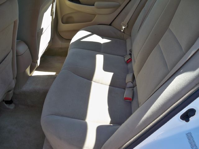 Honda Accord 2dr Reg Cab 120.5 WB Sedan