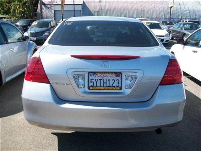 Honda Accord 2007 photo 4