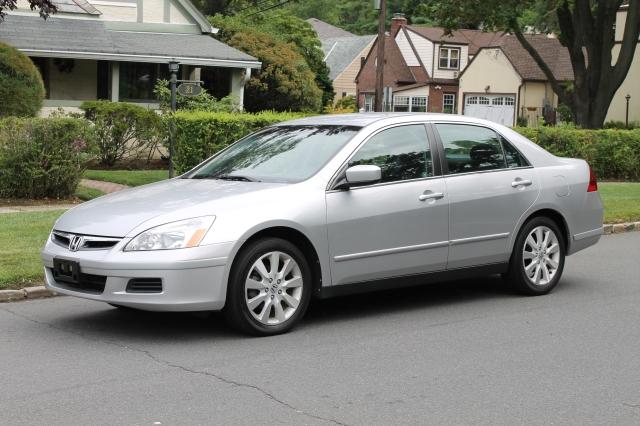 Honda Accord SLT, 4X4, 1-owner Sedan