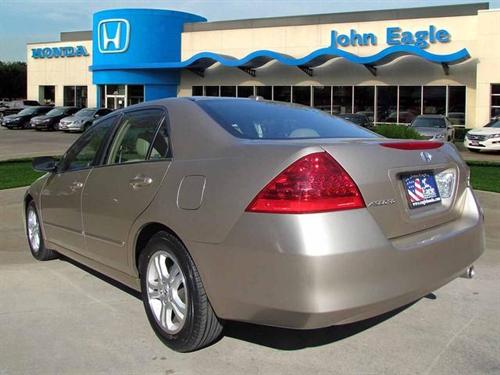 Honda Accord 2007 photo 2