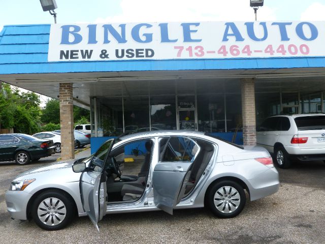 Honda Accord 2dr Reg Cab 120.5 WB Sedan