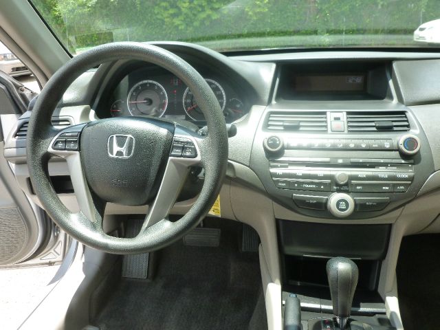 Honda Accord 2008 photo 18