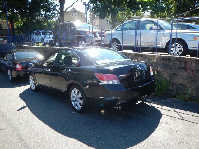 Honda Accord XLS Popular 2WD Sedan
