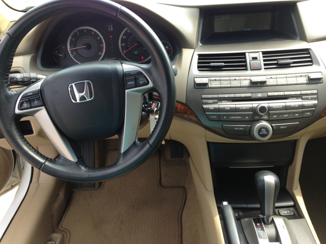 Honda Accord XLS Popular 2WD Sedan