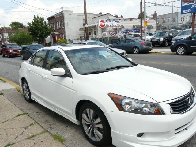 Honda Accord LS 2WD Sedan
