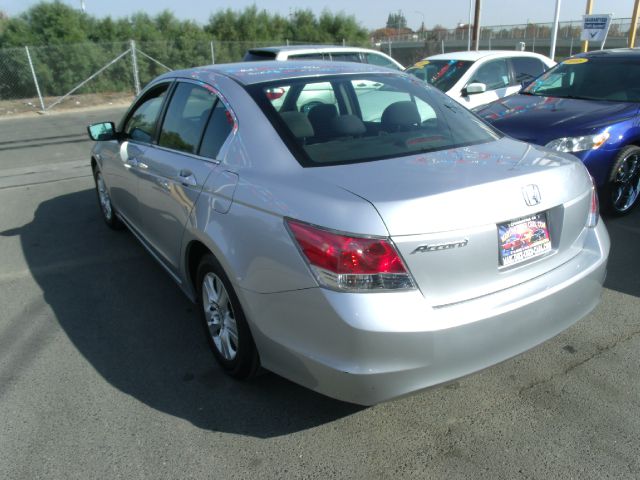 Honda Accord XLS Popular 2WD Sedan