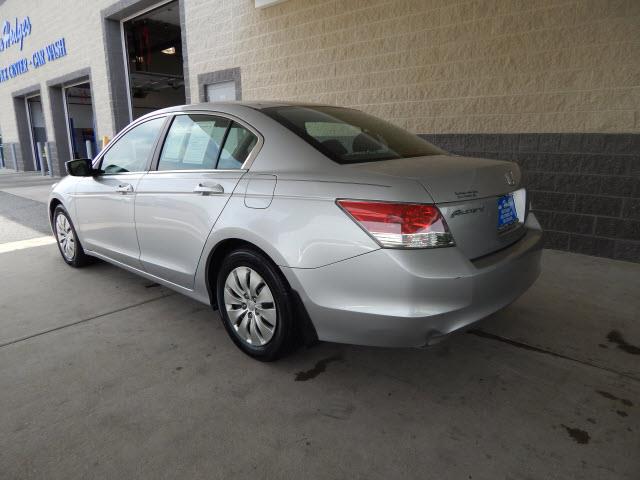 Honda Accord 4DR SE (roof) Sedan
