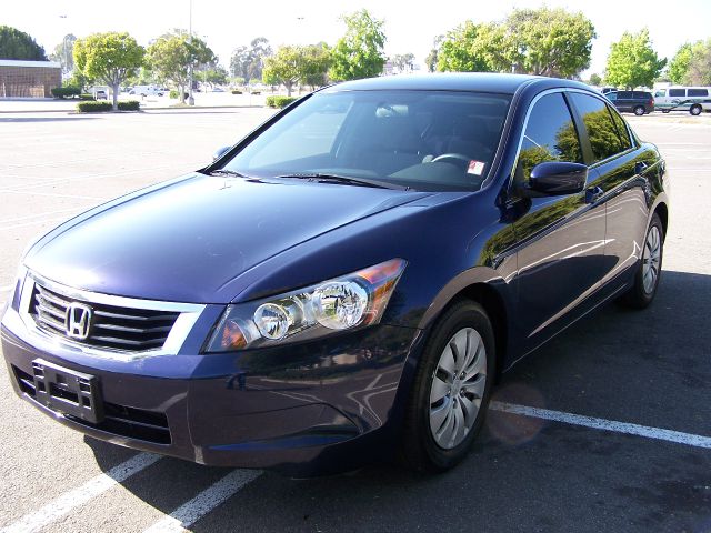 Honda Accord 2dr Reg Cab 120.5 WB Sedan
