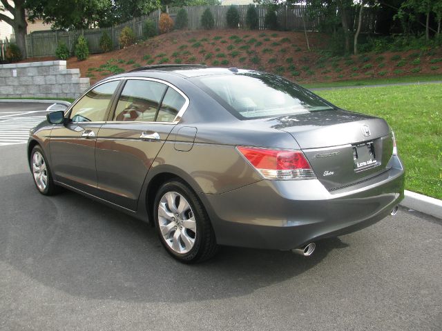 Honda Accord LS 2WD Sedan