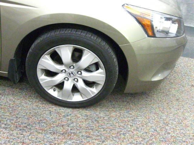 Honda Accord LS 2WD Sedan