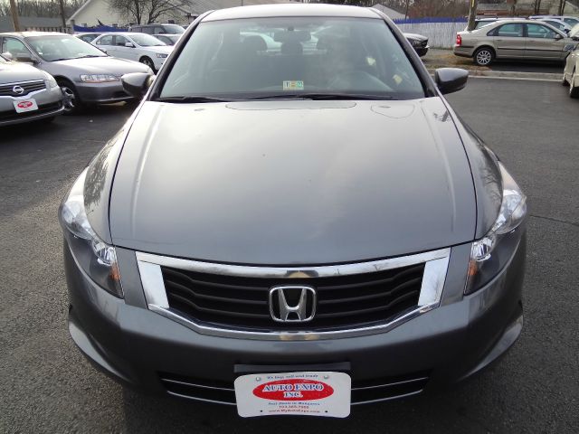 Honda Accord 2dr Reg Cab 120.5 WB Sedan